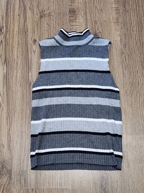 Rue21 Girls Mock Neck Sleeveless Knit Dress in Gray, Black & White